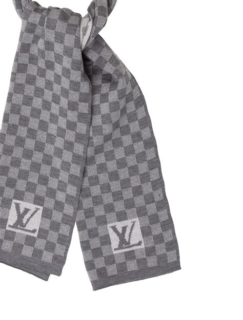 louis vuitton scarf beige men|Louis Vuitton grey scarf.